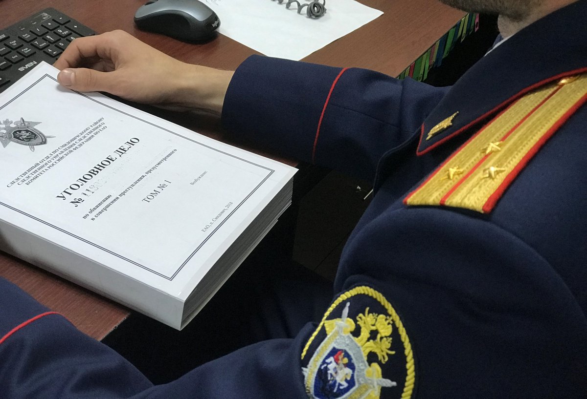 В производстве следователя находилось дело по факту поджога автомашины ваз 21102