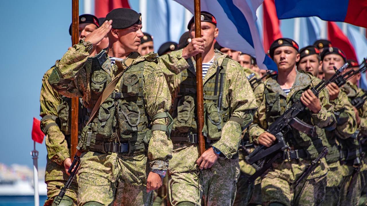 Севастопольскую гвардейскую 810-ю бригаду морской пехоты наградили ...