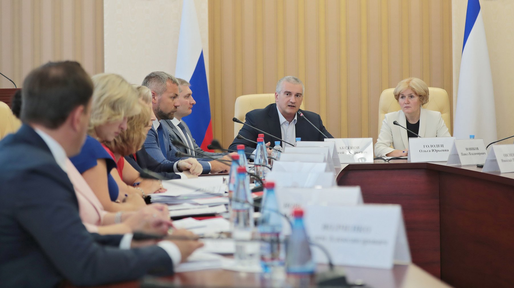 Управление крымом. Кто приехал в Крым сегодня из правительства