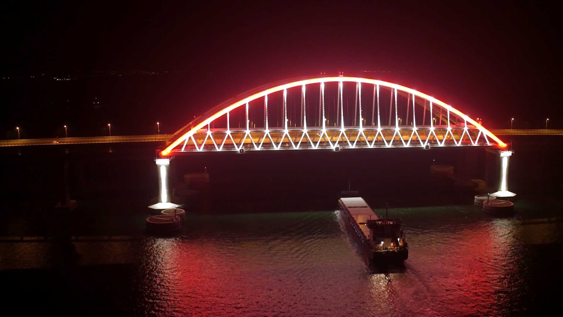 освещение мостов
